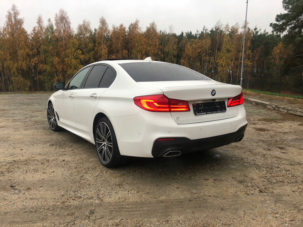 Лобовое стекло bmw g30