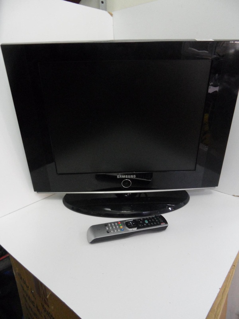 TELEWIZOR TV LCD SAMSUNG LE20S81B