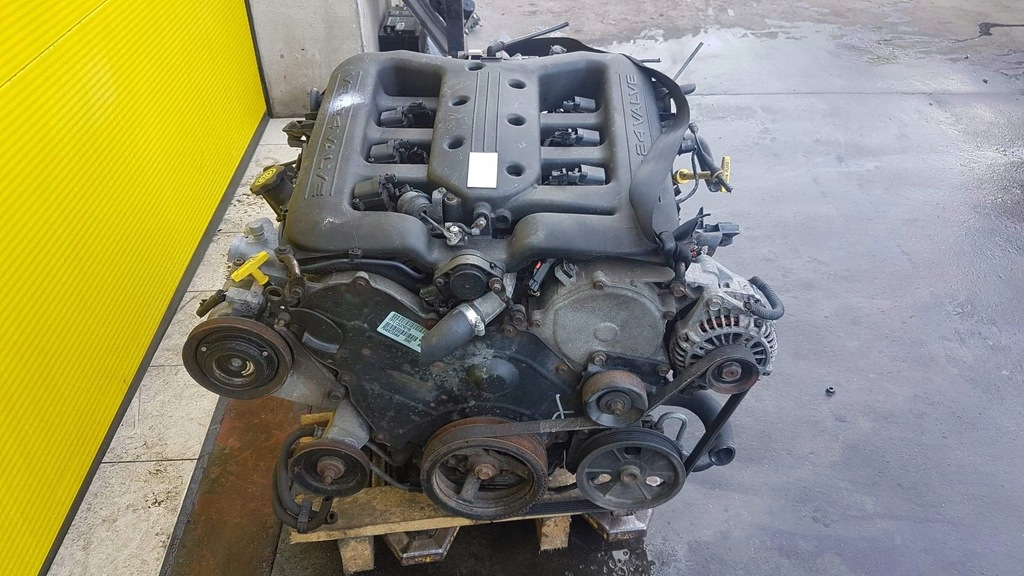 CHRYSLER 300M 3.5 SILNIK KOMPLETNY FVAT 7610502425