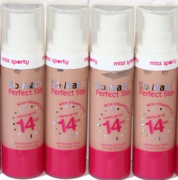 MISS SPORTY SO MATTE Perfect stay 14h 001 