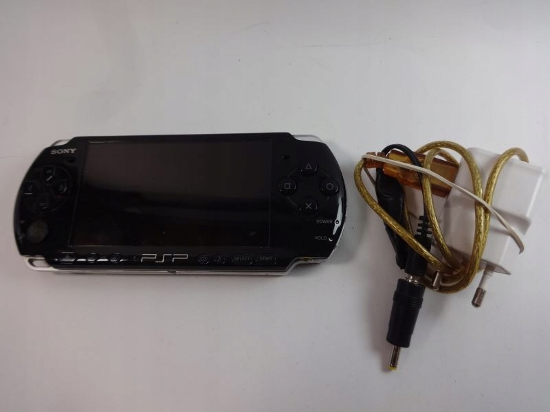 KONSOLA PSP 3004 @TANIO!