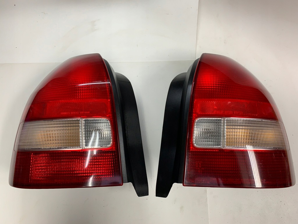 civicivi HONDA CIVIC VIII UFO WIĄZKA DRZWI PRAWY TYŁ EUR za 45.00PLN