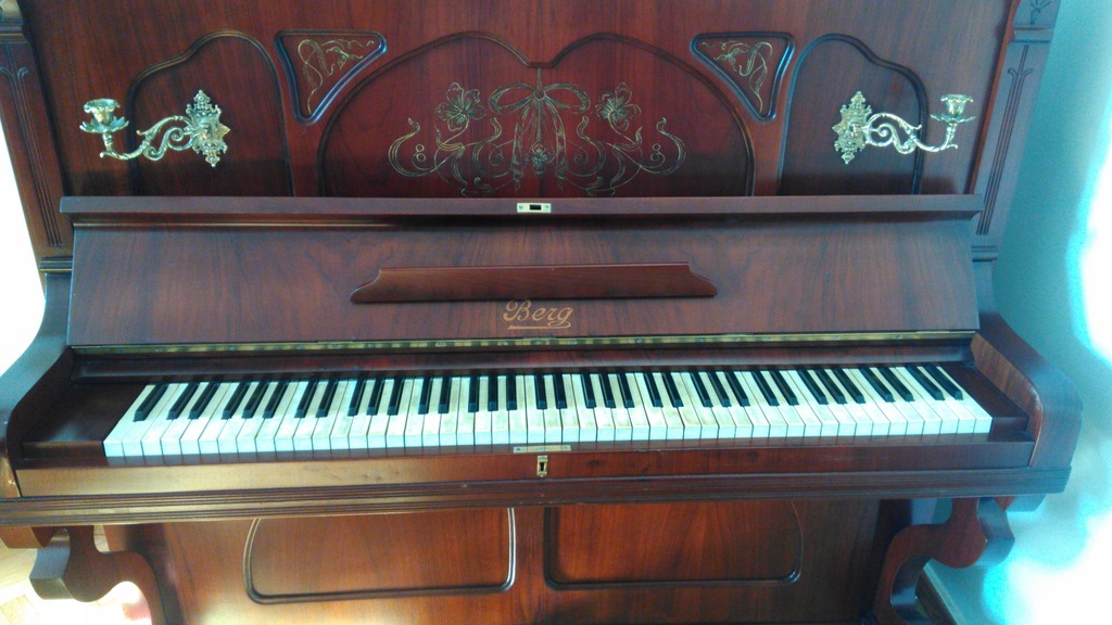 PIANINO BERG - PIĘKNE ZABYTKOWE