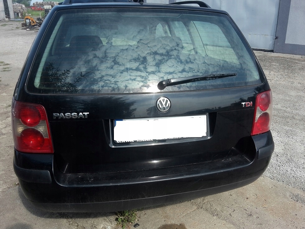 Klapa Tyl Vw Passat B5 FL Kombi Czarna
