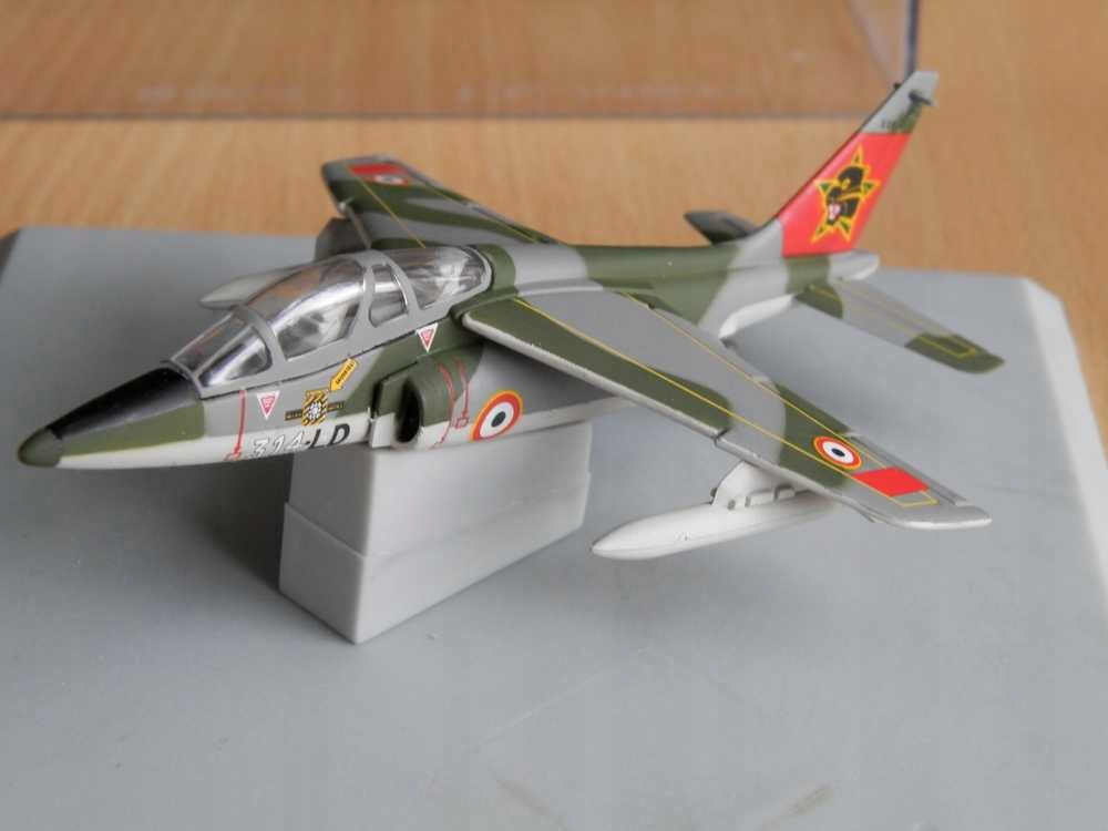 DASSAULT - DORNIER ALPHA JET 1:100 MODEL SAMOLOTU