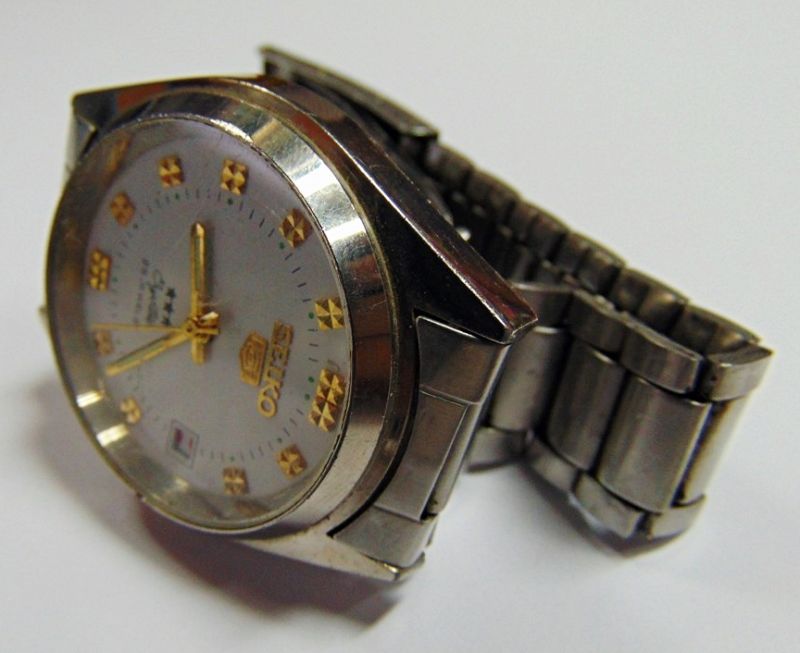 seiko automatic 25 jewels watch