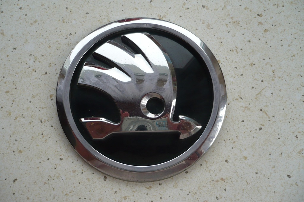 SKODA FABIA III SUPERB EMBLEMAT ZNACZEK LOGO PRZÓD