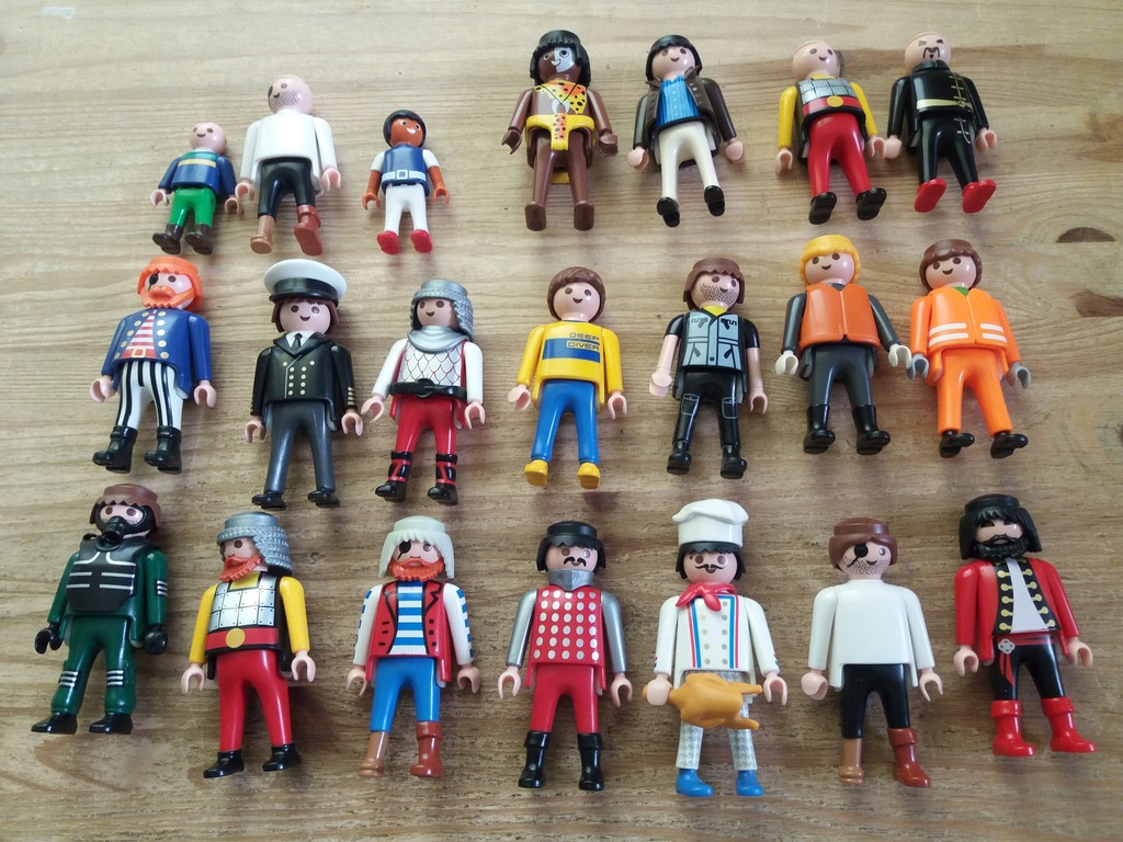 zestaw figurek playmobil, ludziki ze zdjec