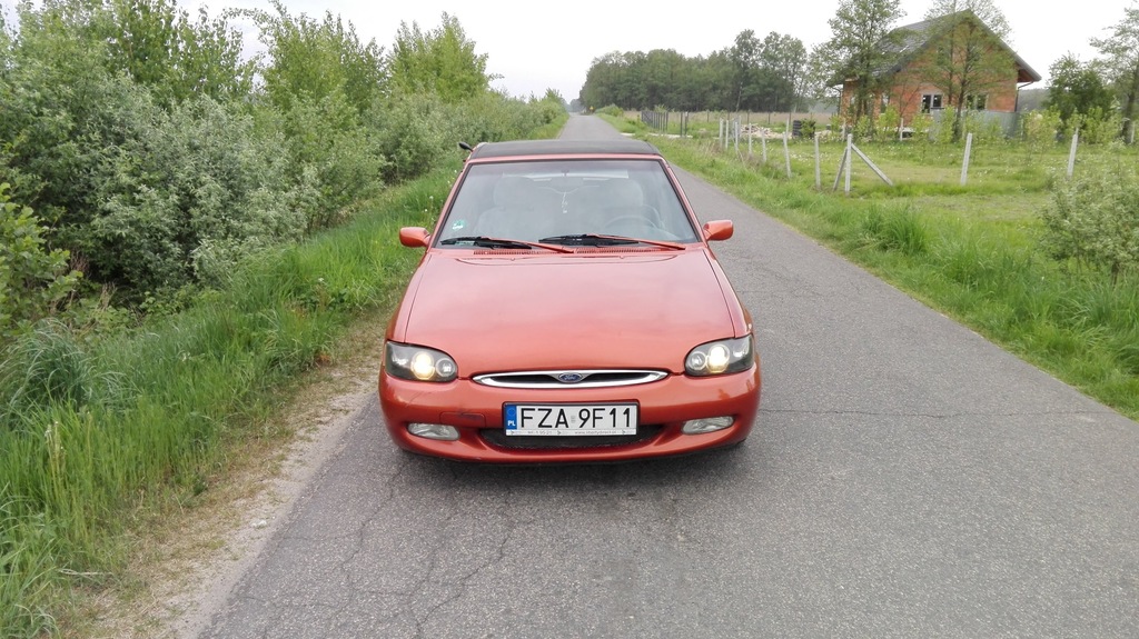 Ford Escort Cabrio - fajna opcja na lato