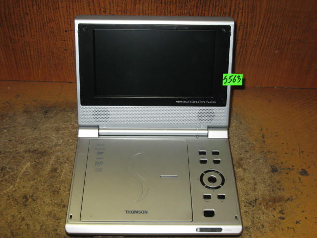 PRZENOŚNY ODTWARZACZ DVD THOMSON DTH714 - NR S563