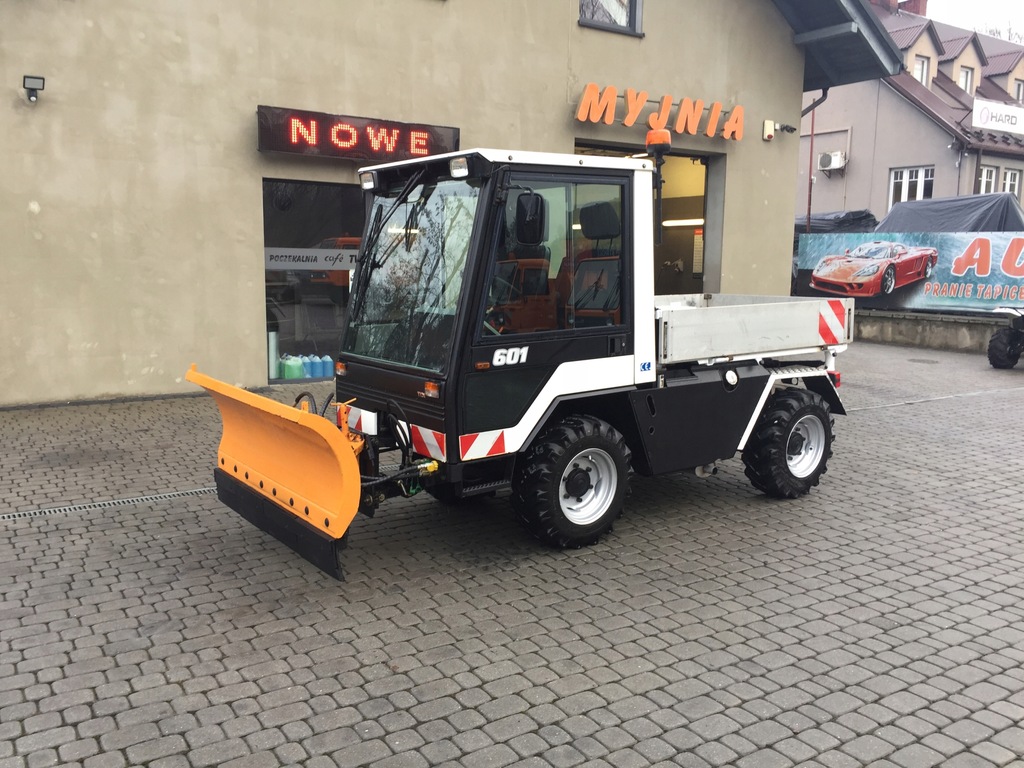 Multicar Tremo 601 TDI kiper 3-str. pług komunalny