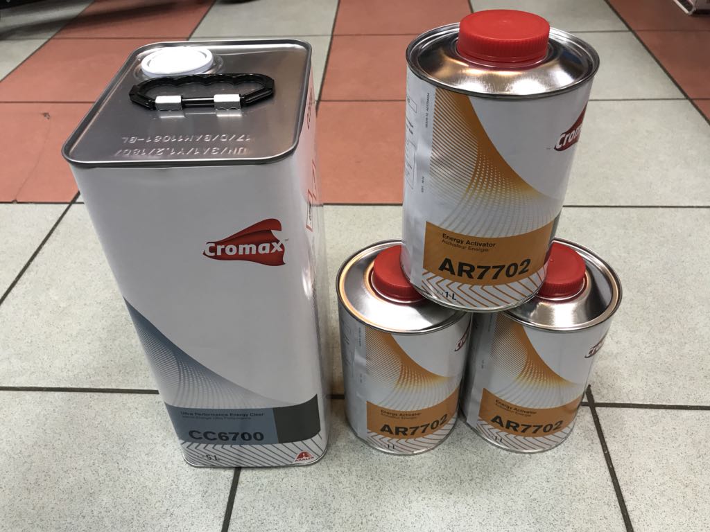 Lakier bezbarwny Cromax CC6700 + AR7702 DuPont