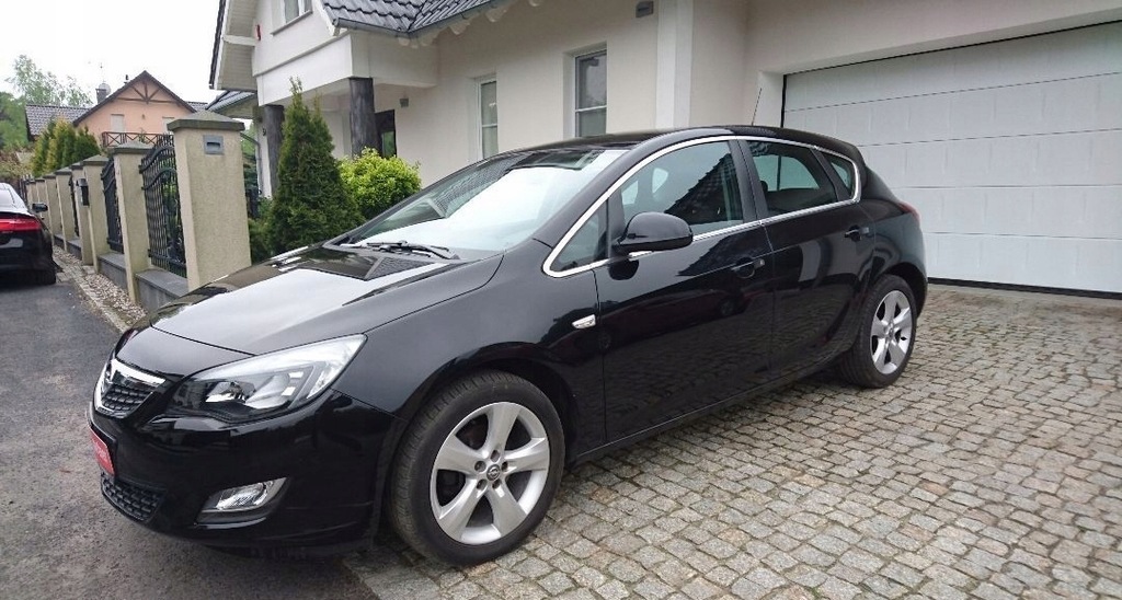 Opel astra j cosmo