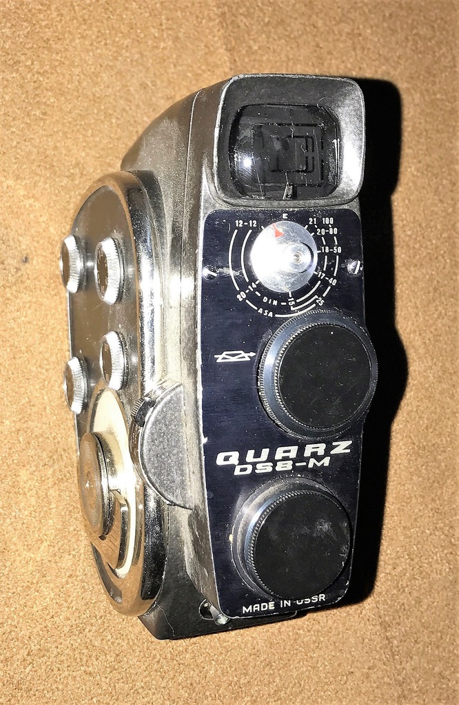 Stara kamera QUARZ DS8-M