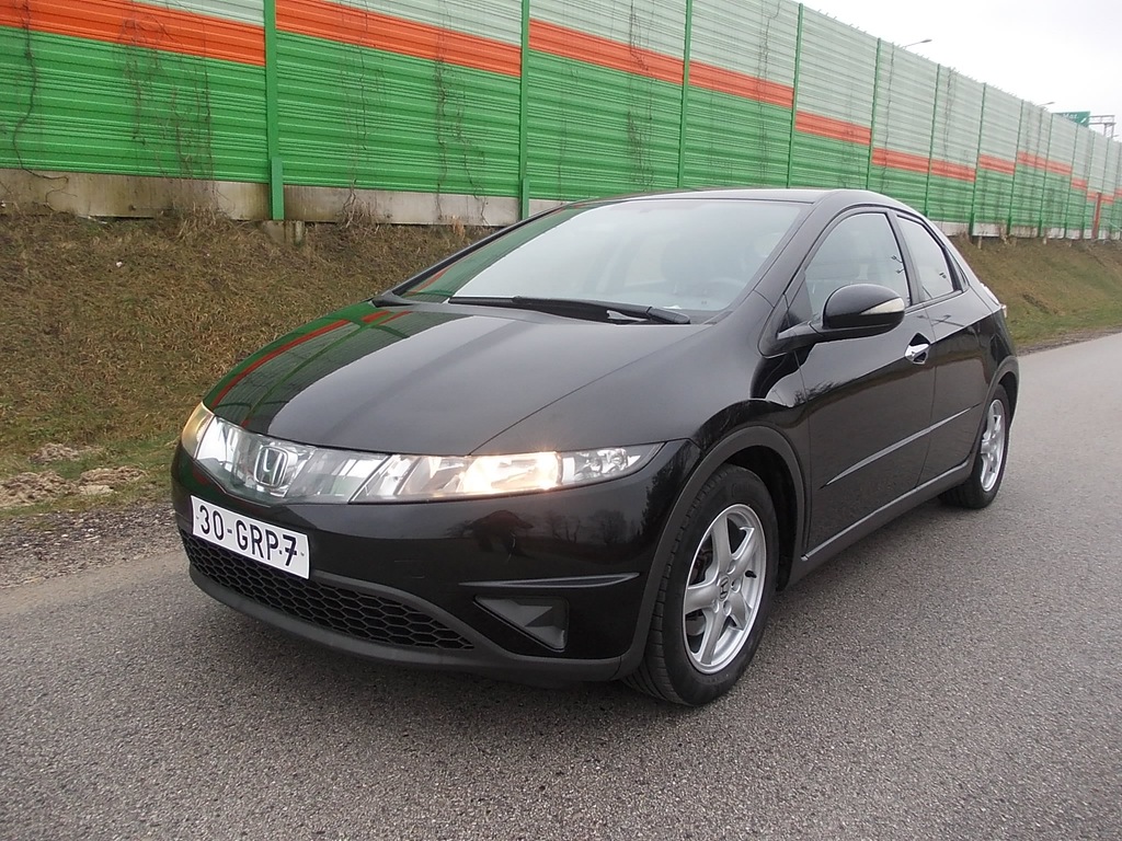 Honda Civic UFO Czarna