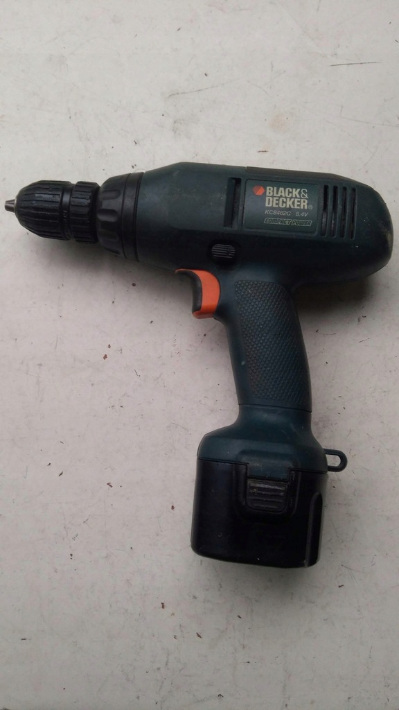 Black &amp; Decker wkrętarka wiertarka 8.4 V