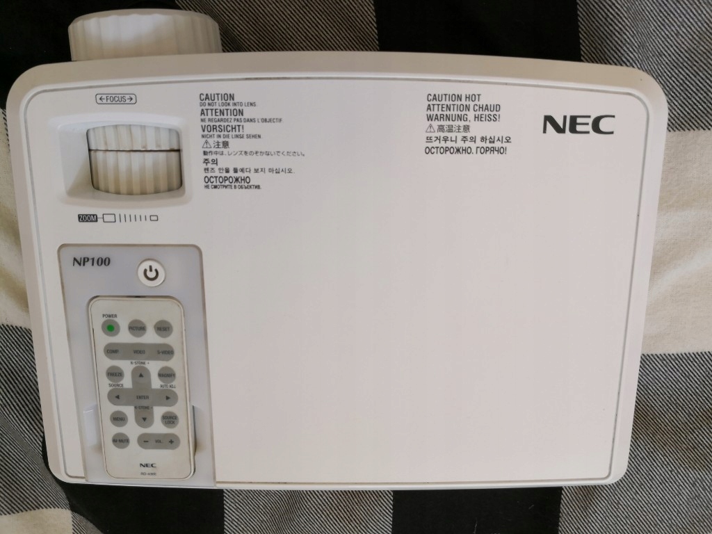 Projektor rzutnik NEC NP100