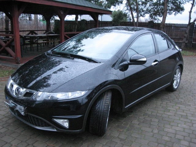 HONDA CIVIC 1,8 BENZYNA 5-DRZWI POLSKA