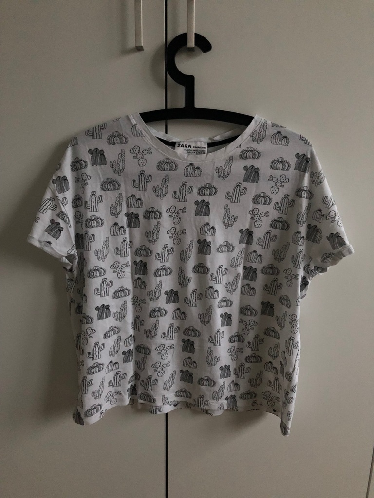 T-shirt ZARA S 36 biała w kaktusy