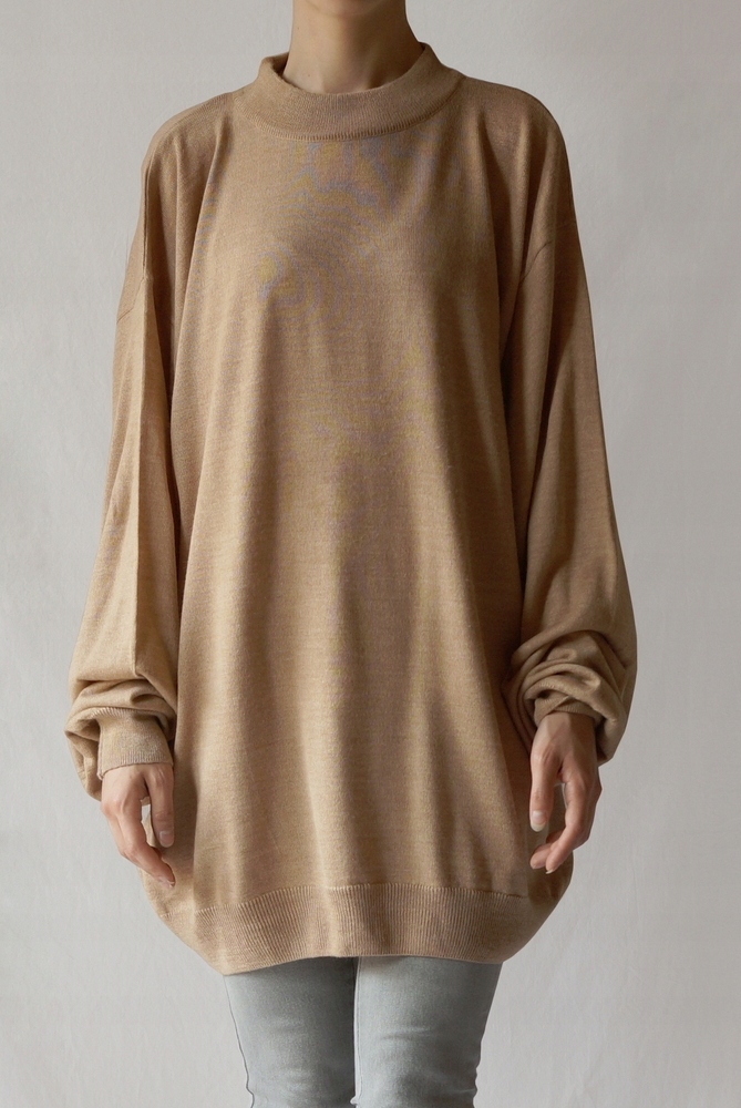 długi luźny sweter wełna merino 50% camel oversize