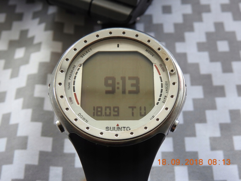 suunto d 9
