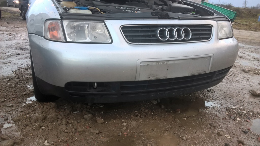 Audi A3 8L,LYZM, zderzak przedni kompletny
