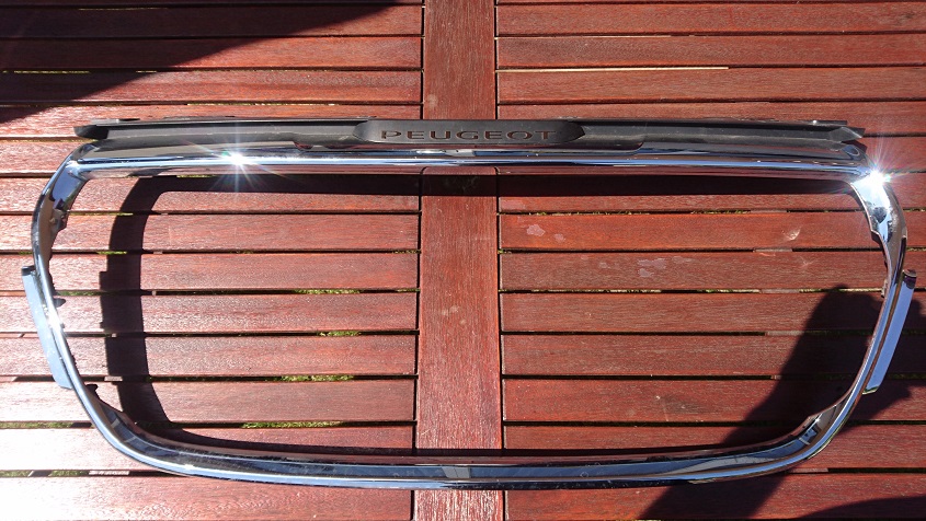 PEUGEOT 4008 GRILL RAMKA W ZDERZAK PRZÓD CHROM