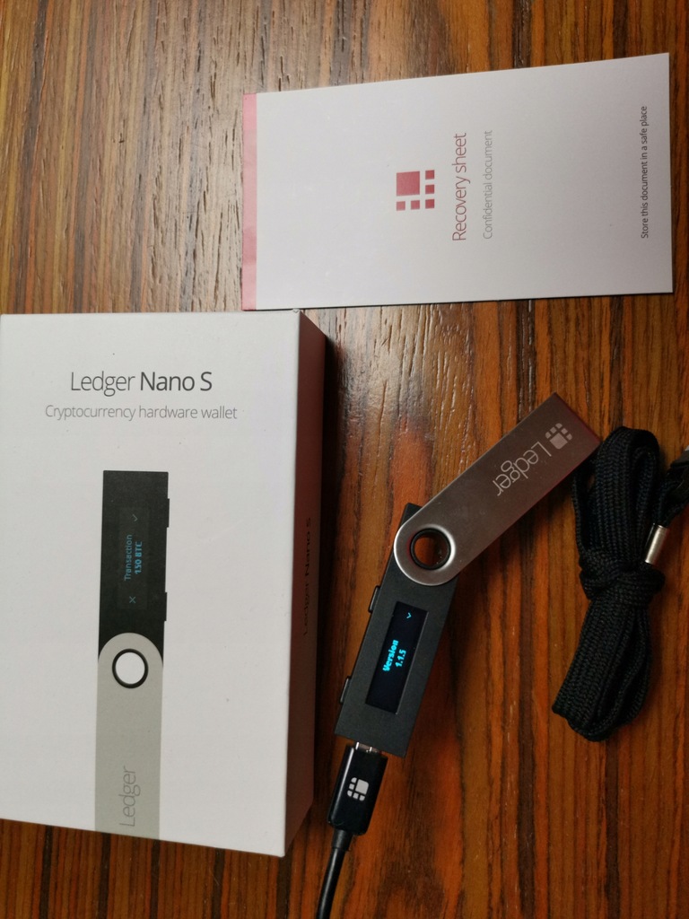Ledger Nano S + USD 1,11 na koncie