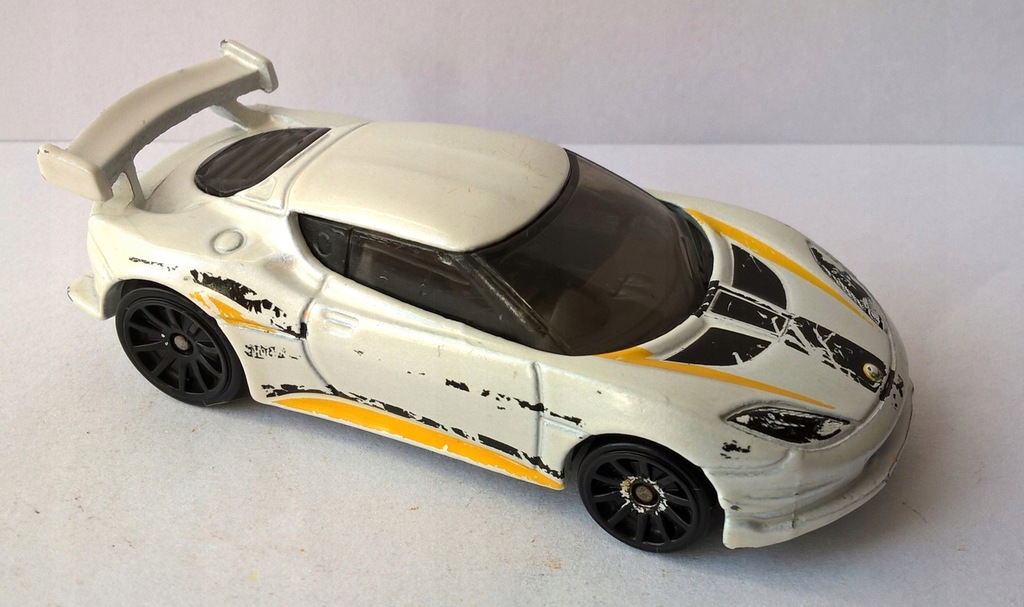 HOT WHEELS-LOTUS EVORA GT4