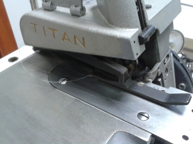 Titan Dk 2500 Overlock Do Obszywania Dywanikow Oficjalne Archiwum Allegro