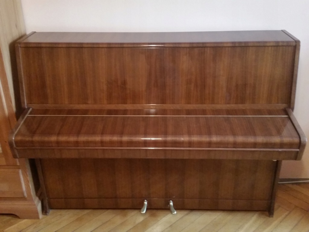 Pianino Rösler - używane, w bardzo dobrym stanie