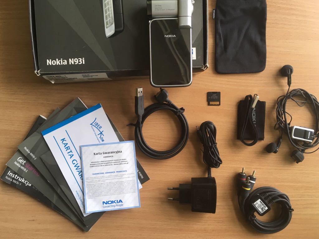 Nokia N93i komplet !!!