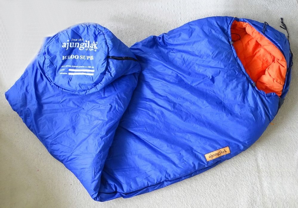 Ajungilak of Norway Igloo super DUŻY mumia