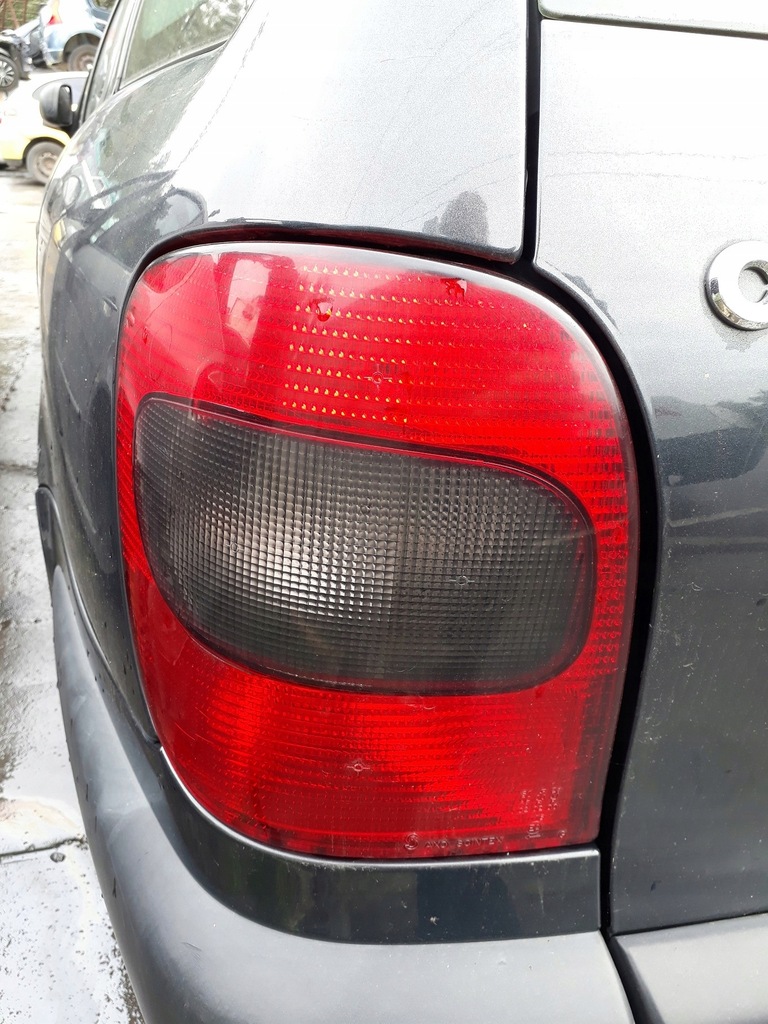 LAMPA LEWA TYŁ CITROEN XSARA II KOMBI