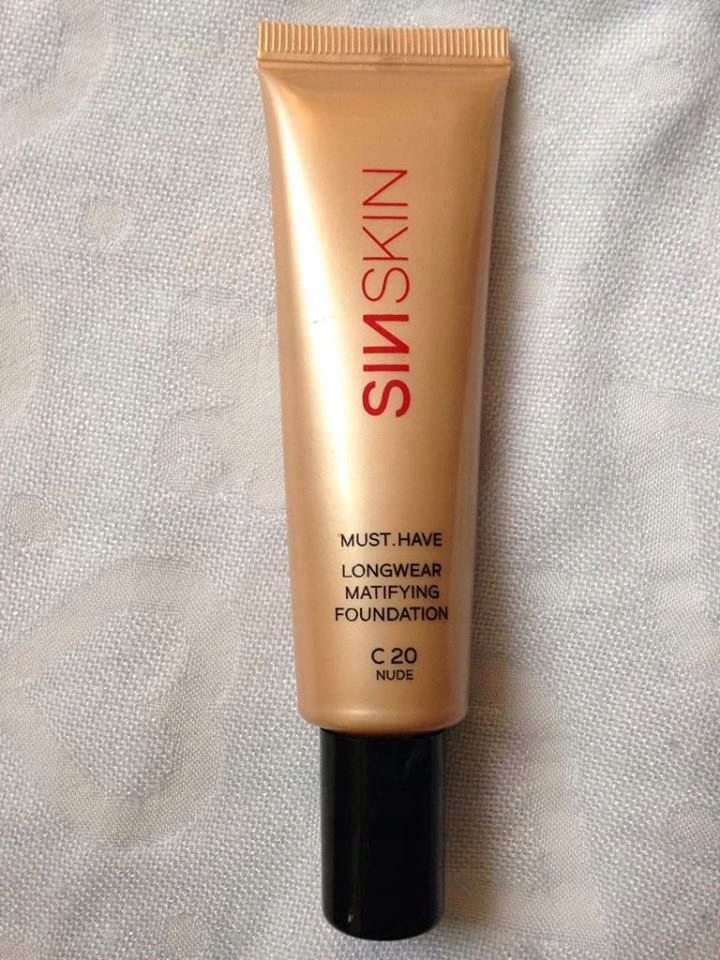 Sin Skin Longwear Matifying Foundation