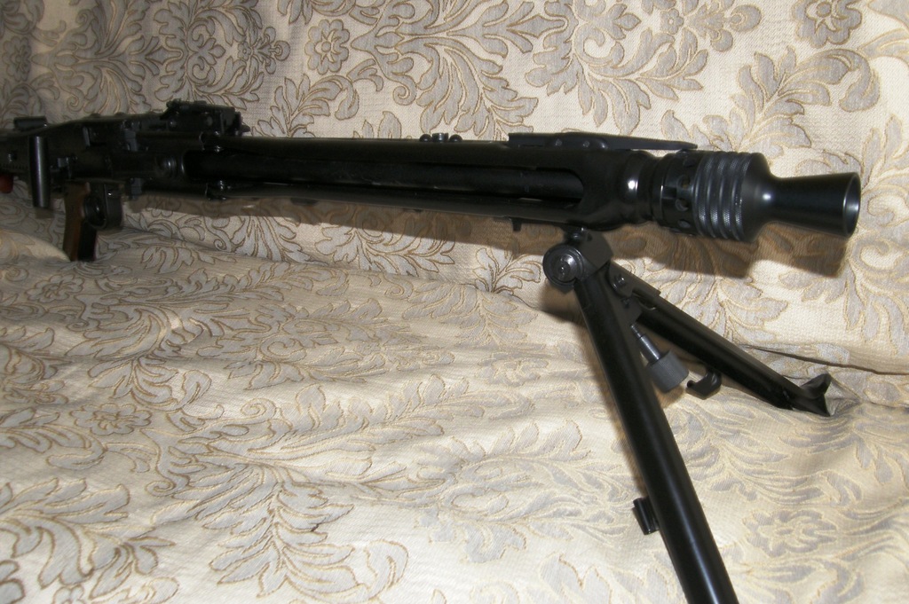 Replika karabinu maszynowego MG42  firmy AGM