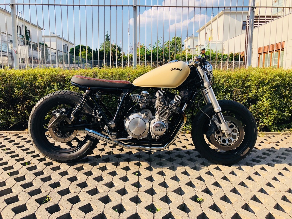 Yamaha xj hot sale 900 scrambler