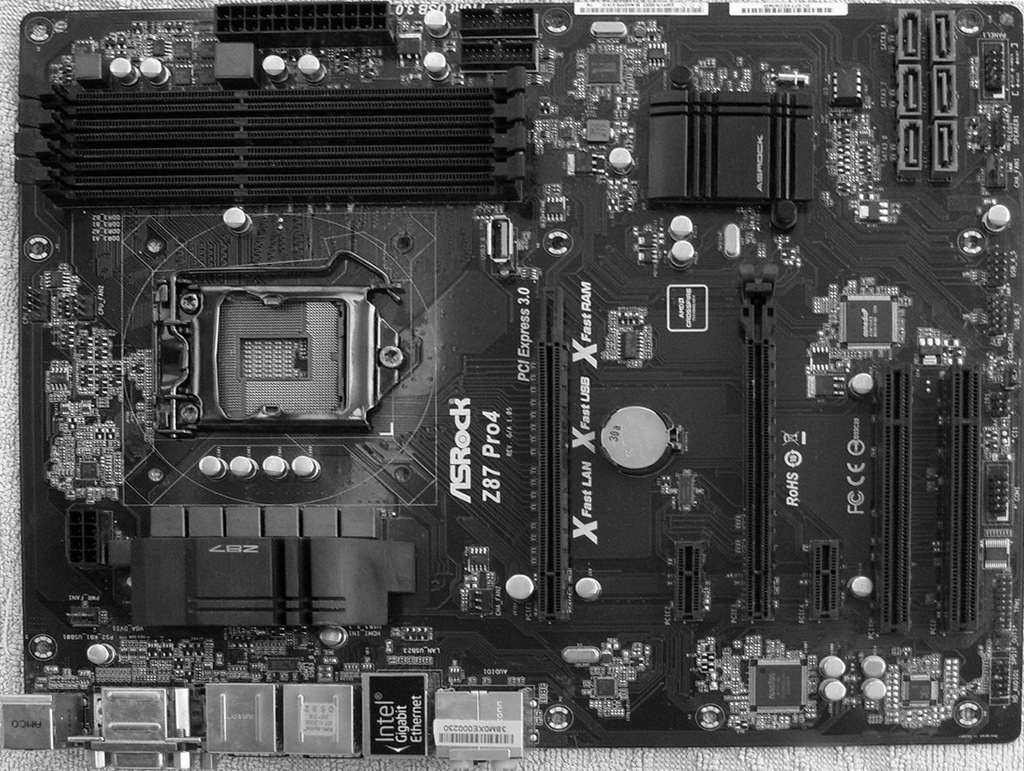 Asrock z87 pro3 не включается