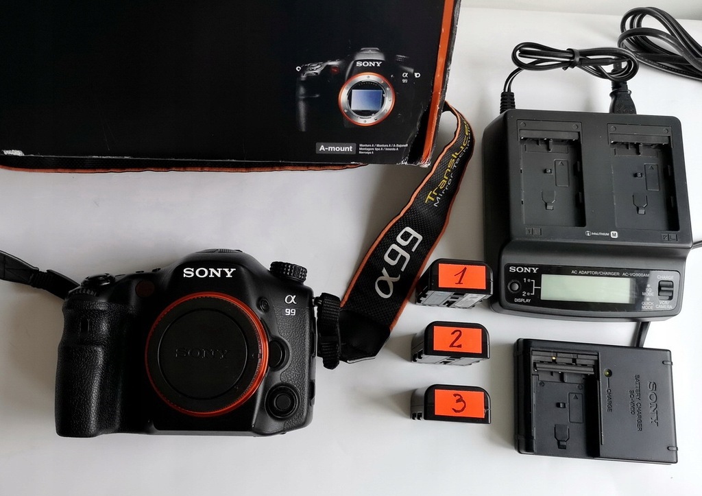 Sony A99 pełna klatka, 3 akumultory, 2 ładowarki