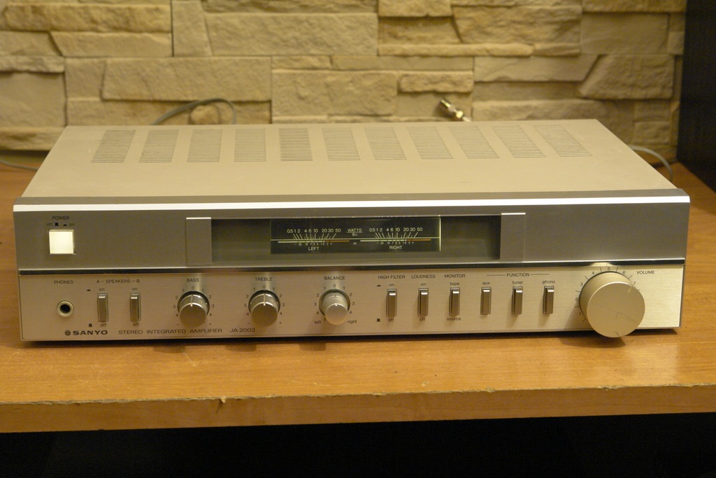 SANYO JA 2003 # JAPAN # WZMACNIACZ Z GWARANCJĄ