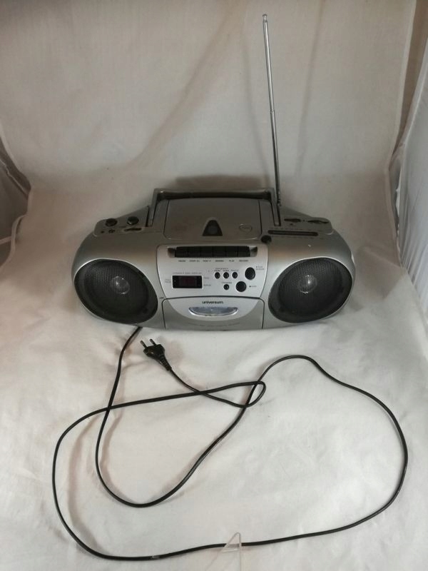 BOOMBOX UNIVERSUM CTR-CD 1087 RADIO