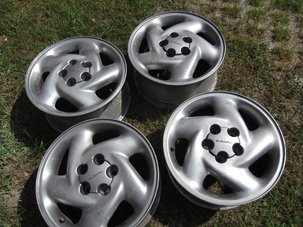 Felgi Subaru SVX kierunkowe, komplet 7,5x16