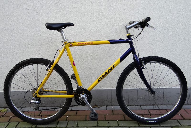 GIANT Team World Cup Cr-Mo Shimano Alivio retro MT