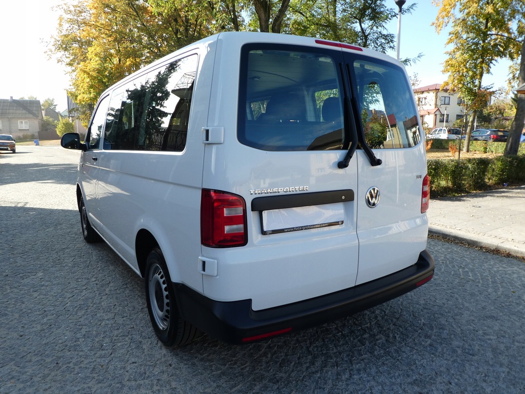Volkswagen Transporter T6 9cio osobowy Krajowy