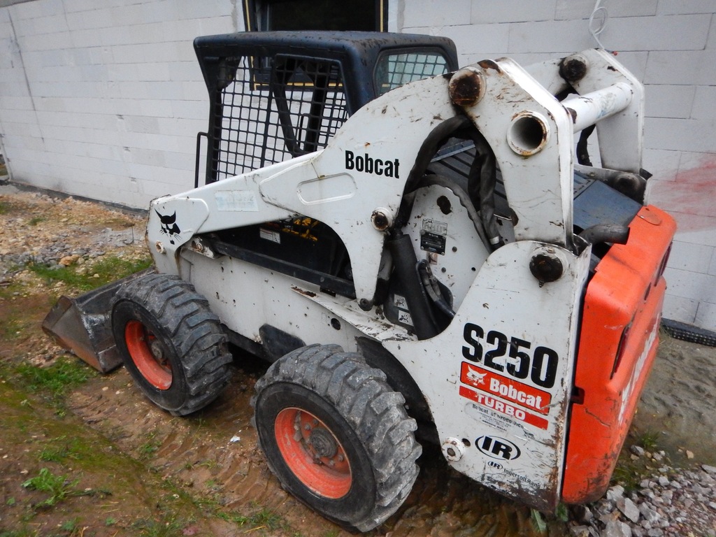 Miniładowarka Bobcat S250