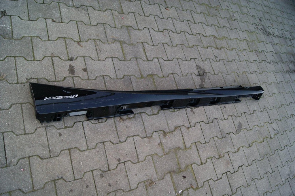 LISTWA PROGOWA PRAWA LEXUS IS 300H HYBRID 75851-