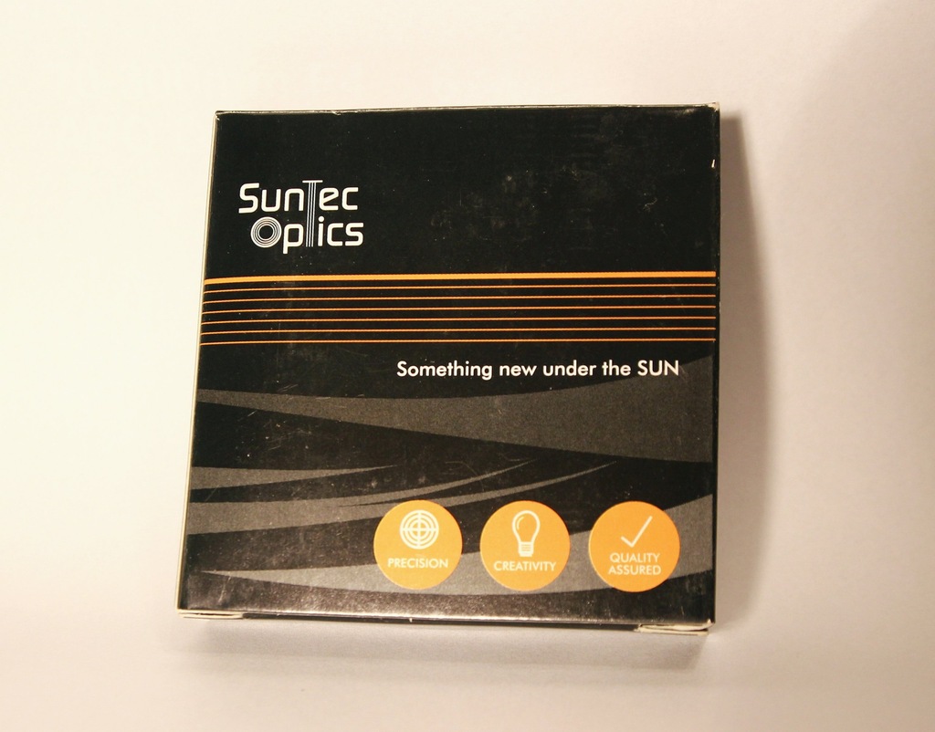 Filtr IR podczerwony 52 mm Suntec Optics + pudełko
