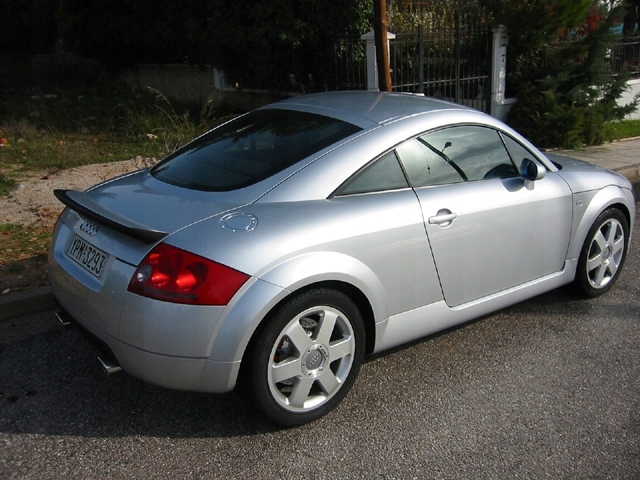 AUDI TT 8N R32 SPOILER