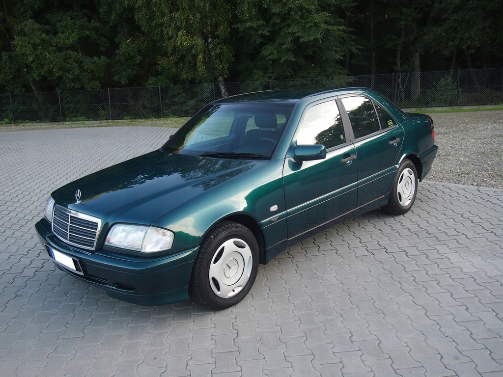 NOWY Mercedes C-klasa 1999 rok Przebieg: 47.000 KM