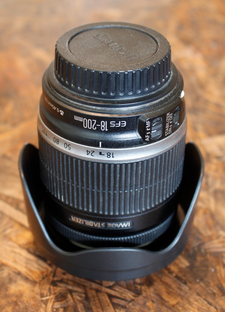 Obiektyw Canon EFS 18-200